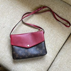 COPY - Red envelope Louis Vuitton crossbody bag